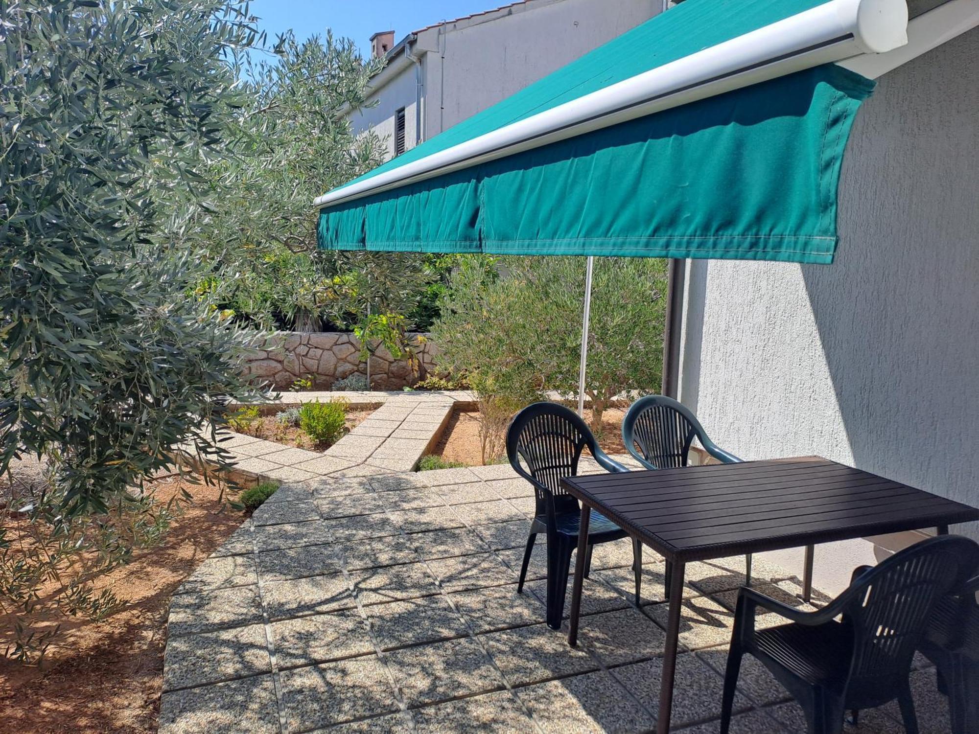 Apartments Biserka Punat Szoba fotó