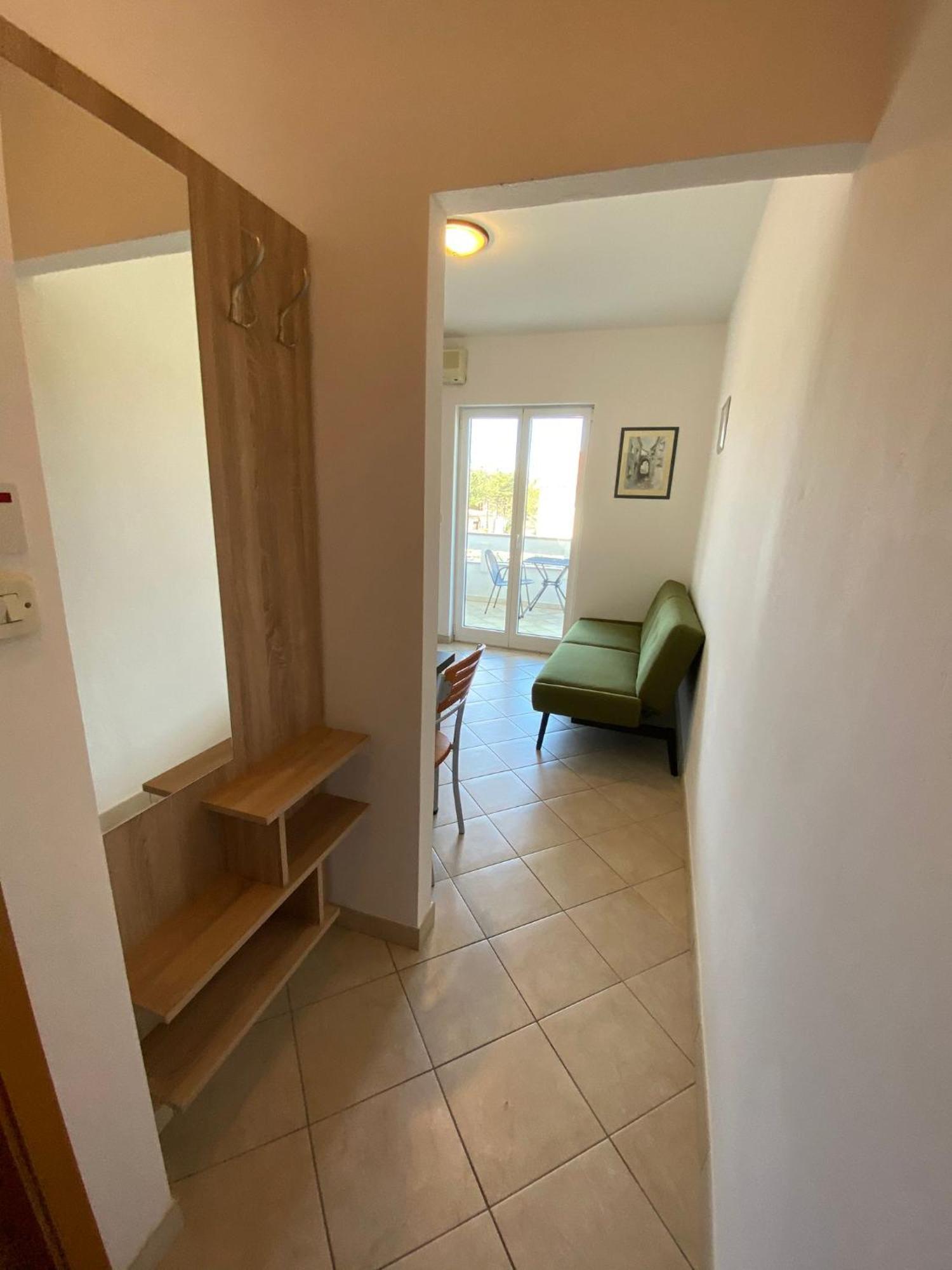 Apartments Biserka Punat Szoba fotó