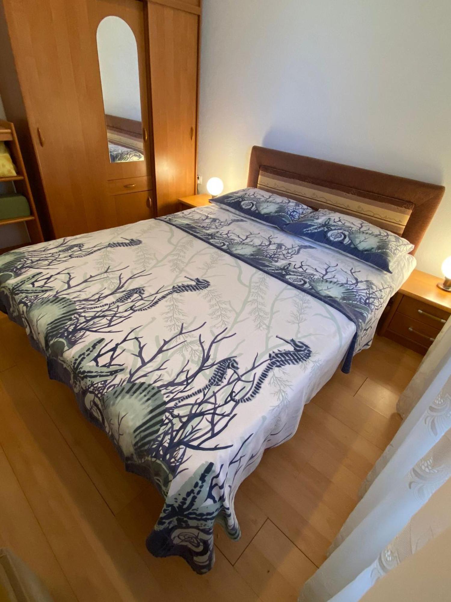 Apartments Biserka Punat Szoba fotó